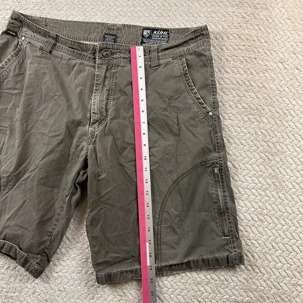 Kuhl Men's Vintage Patina Dye‎ Hiking Shorts Zip Cargo Pockets Size 36 Olive
